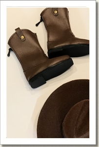 2018 - SHOES - LENNY - BROWN COWBOY BOOTS and HAT SET