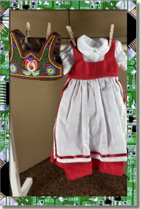 CDS-OUTFITS-LEEANN-GARDEN GNOME SET